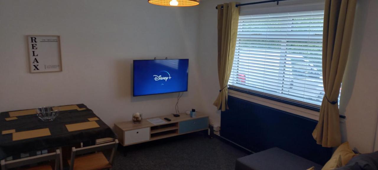 6-Min Walk To New Cross Parking Long Stay Discounts Wolverhampton Bagian luar foto